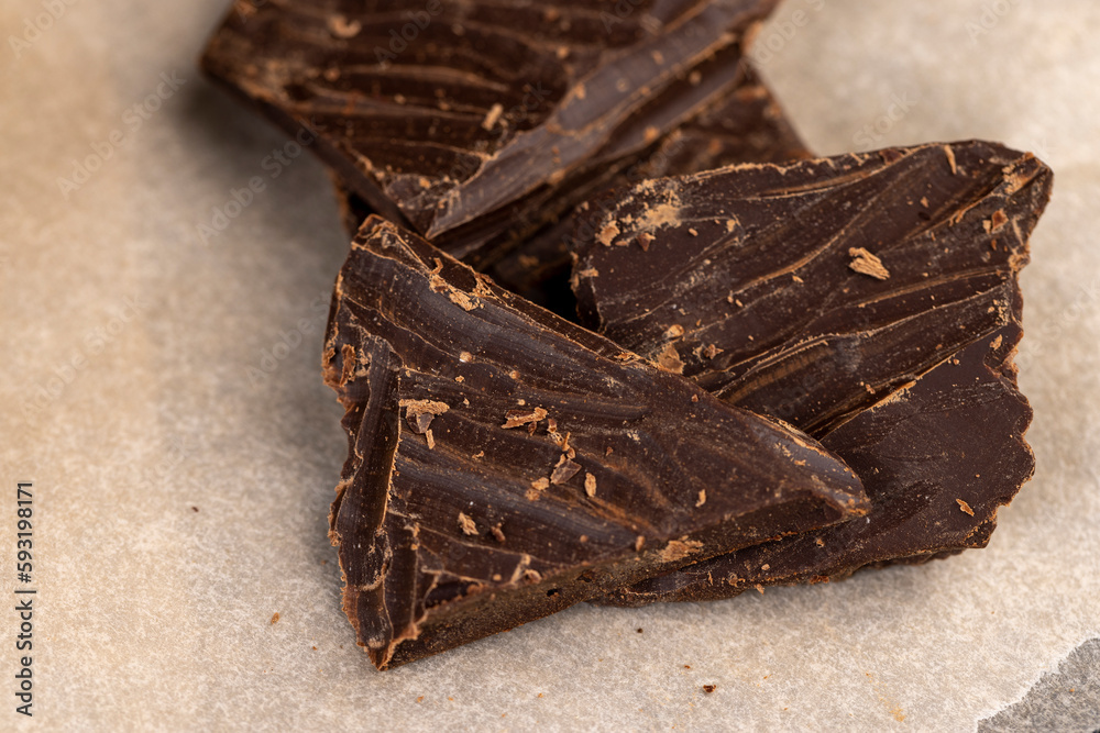 a large amount of finely crumbled milk chocolate a large amount of finely crumbled milk chocolate
