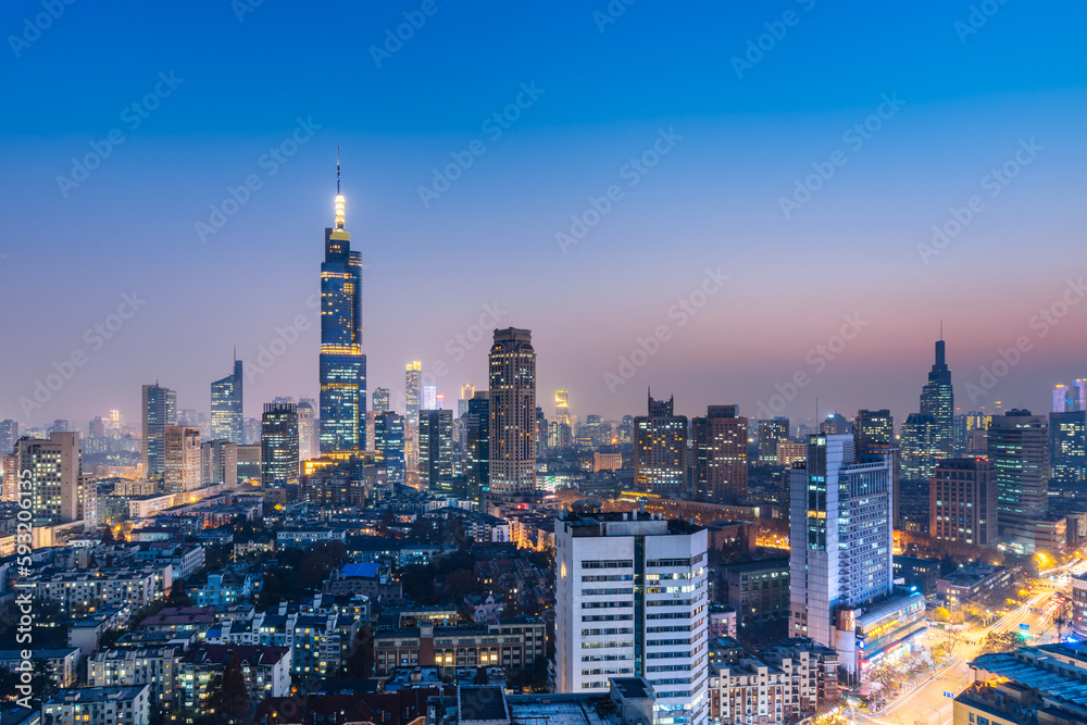 Obraz premium Night view of Zifeng building and city skyline in Nanjing, Jiangsu, China