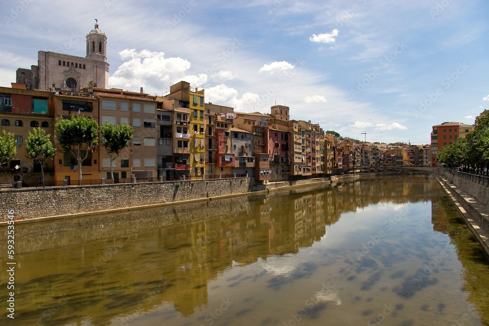 Fototapeta premium Girona Spain cityscape