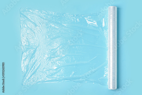 Clear plastic wrap roll unf...