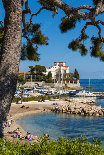 Villa Kérylos d'inspiration grecque antique au bord de la baie des fourmis à Beaulieu-sur-Mer photo