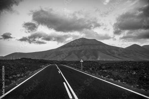 Volcano Landscape / Lanzarote / Canarias / Mountains / Volcanic
