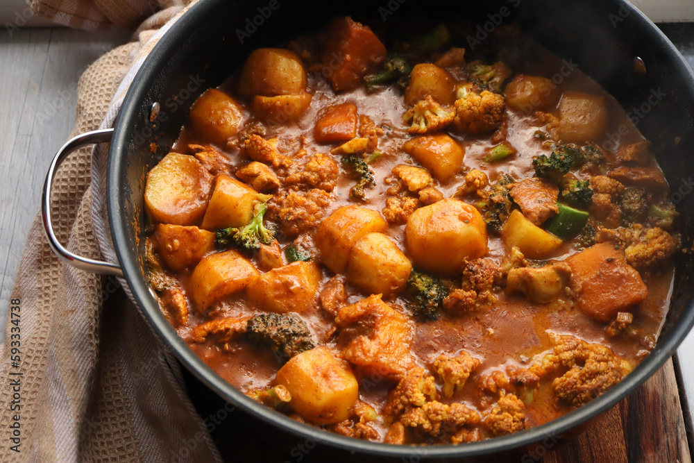 Pot of vegetable curry Pot of vegetable curry