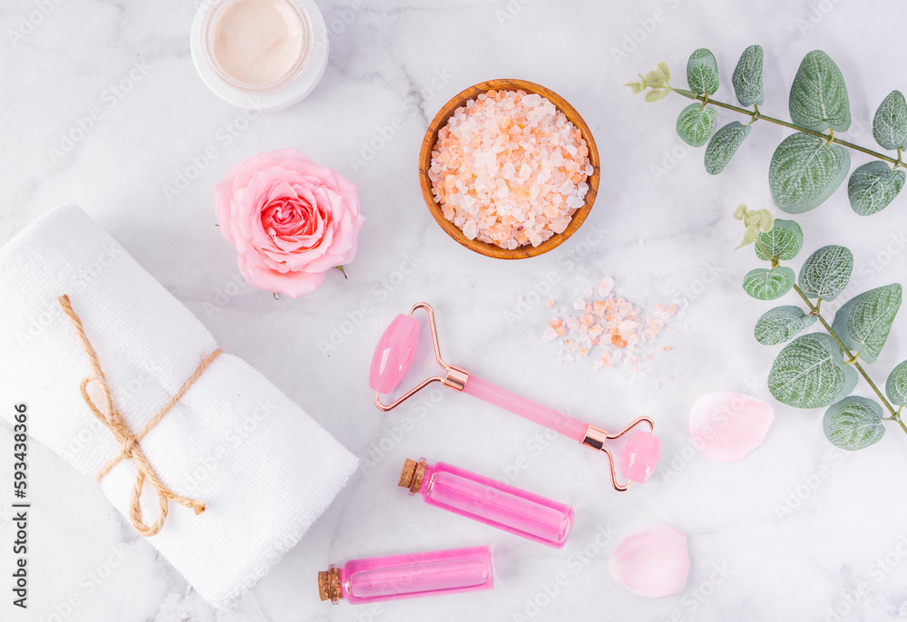 Female beauty and skin care products roller massager Female beauty and skin care products roller massager