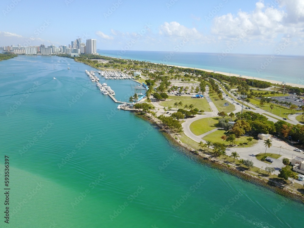 Bird's eye view of the Miami beach with a background of downtown
