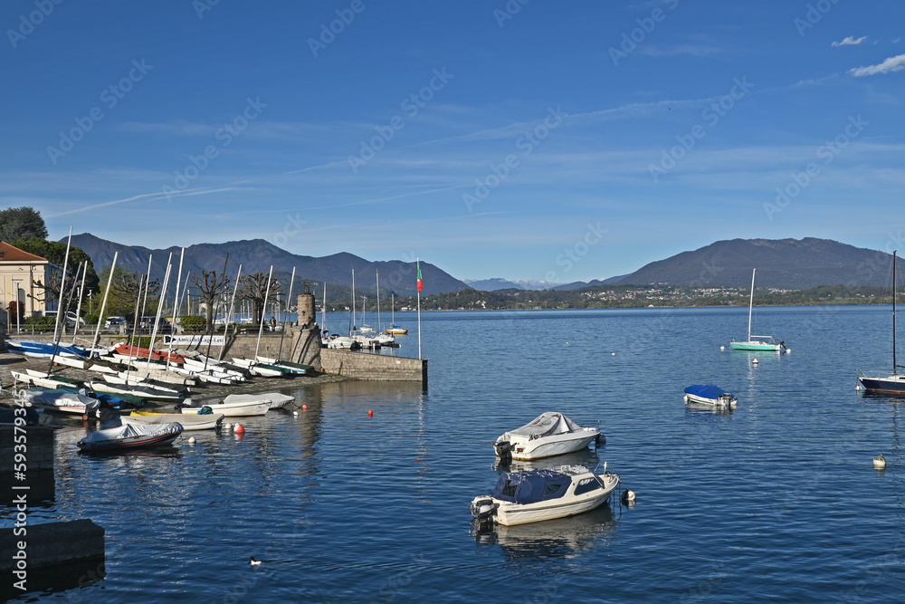 Lesa, Marina e porticciolo - Lago Maggiore