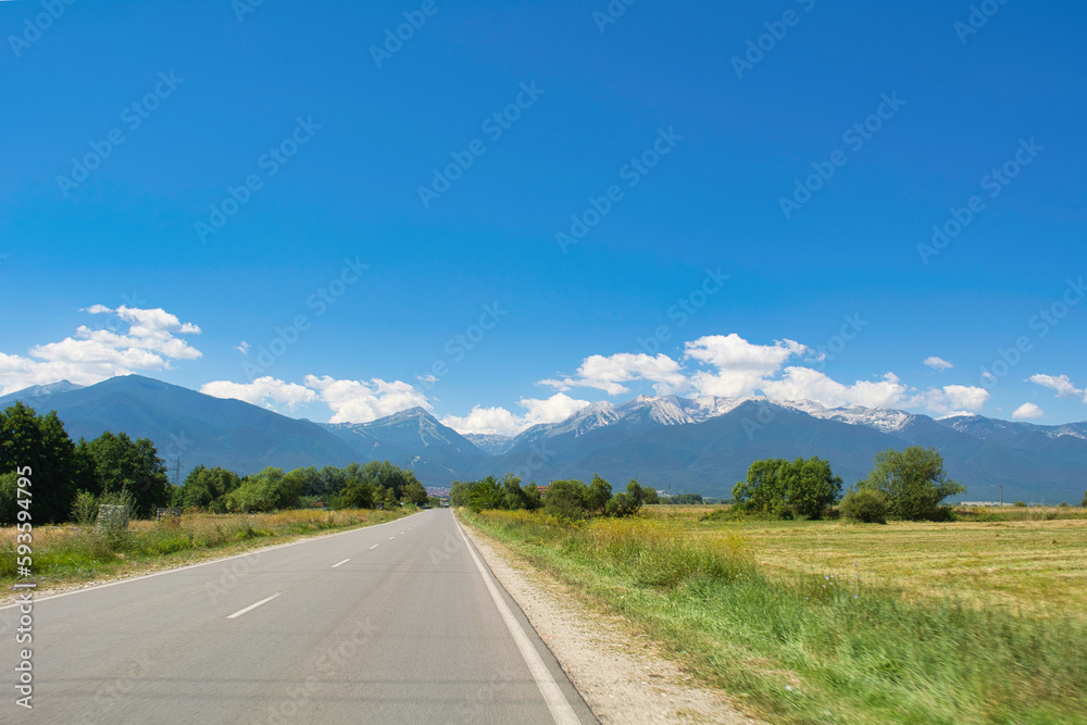 Straße in die Albanischen Alpen