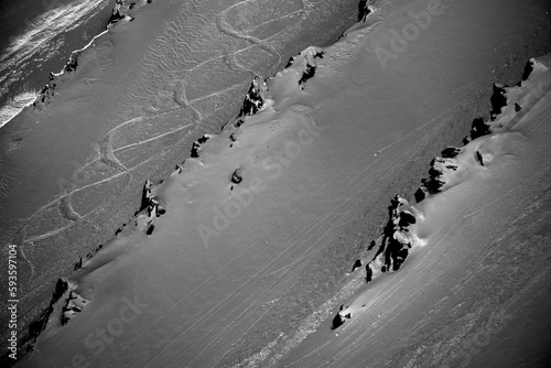 Ukrainian freeskier on Rebra peaks photo