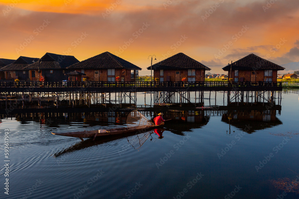Fototapeta premium Mandalay, Myanmar, November 22, 2016: Inle Lake and houseboats, Myanmar, Burma