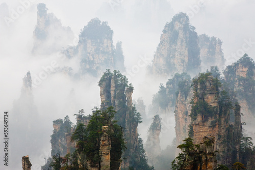 Fototapeta Naklejka Na Ścianę i Meble -  Tian Zi Mountain, Zhangjijie, Hunan, China