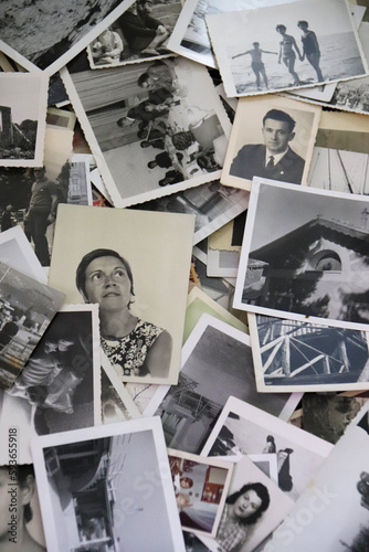 COLLEZIONE DI VECCHIE FOTOGRAFIE