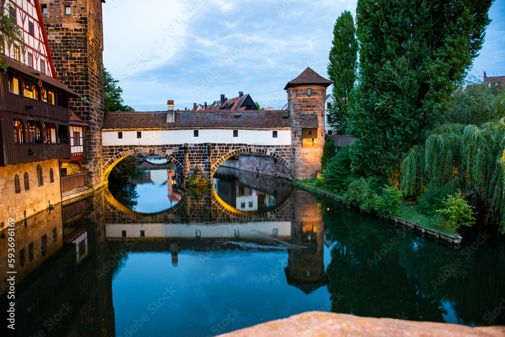 Obraz premium bridge over the river