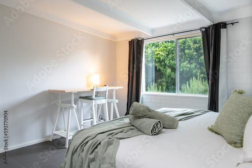 king bed
