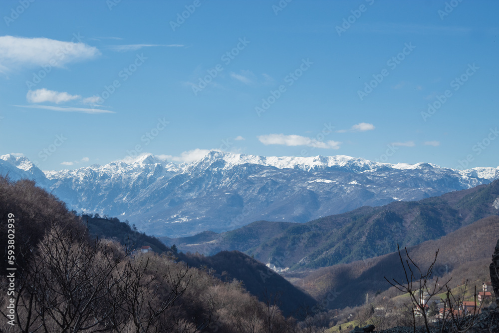 Mountains Mountains