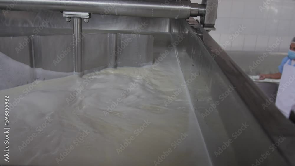 Milk mixing machine for the basic ingredients of cheese making Milk mixing machine for the basic ingredients of cheese making