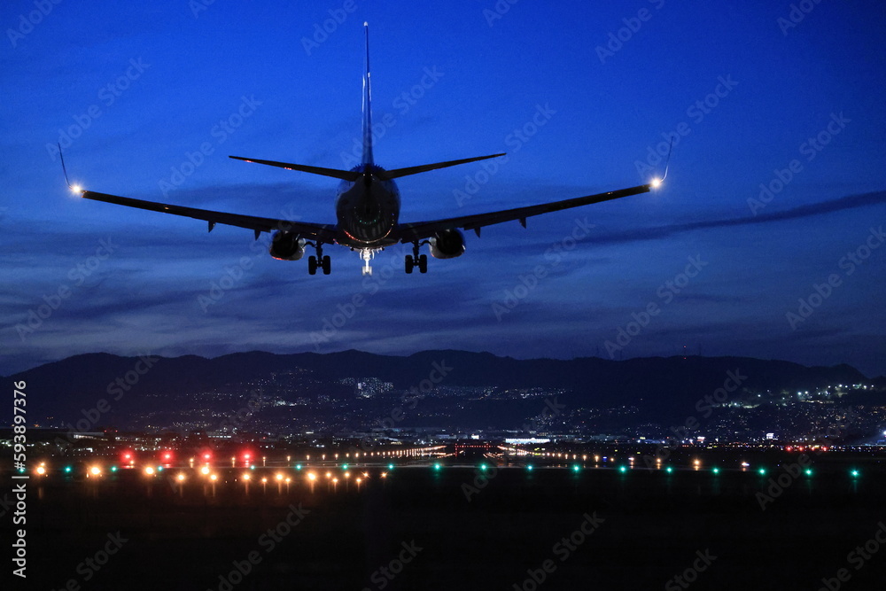 大阪伊丹空港離着陸（Takeoff and landing at Osaka Itami Airport）