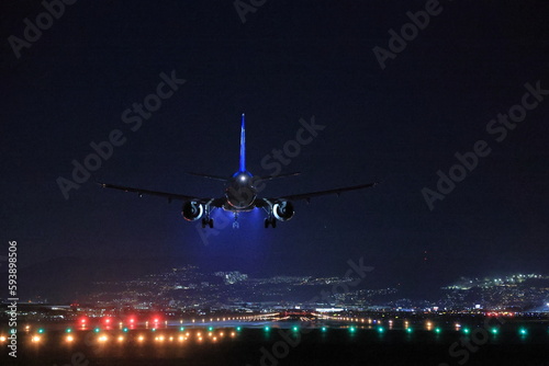 大阪伊丹空港離着陸（Takeoff and landing at Osaka Itami Airport） photo
