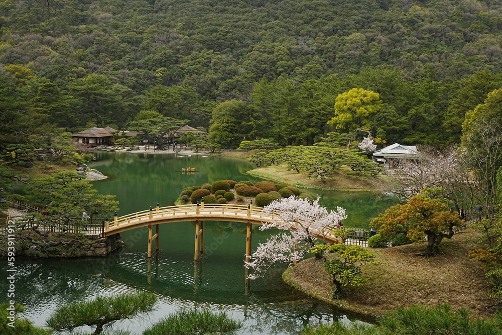 Traditional Bridge, Pond and Japanese Garden at Ritsurin Garden Park in Takamatsu, Kagawa, Japan - 日本 香川 高松 栗林公園 日本庭園 池 迎春橋