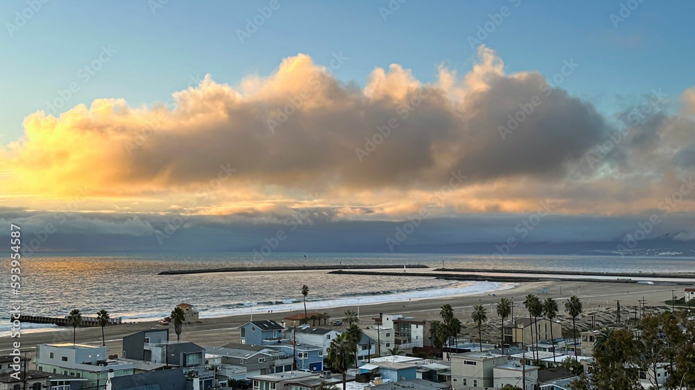 Fototapeta premium Sunset over Playa del Rey, CA