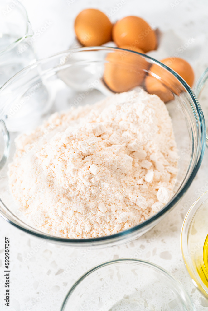 Simple vanilla bundt cake from box cake Simple vanilla bundt cake from box cake
