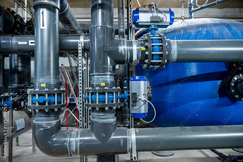 pvc plomberie plombier cuivre raccord fuite réparation maintenance piscine hydraulique industrie 