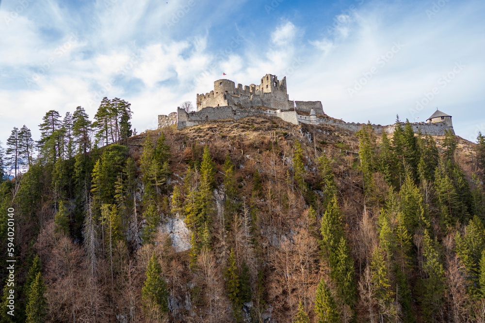 a picture of the castle ruin Ehrenberg, Austria