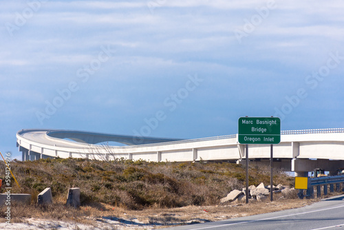 Cuadro en lienzo Road sign for Marc Basnight Bridge, Pea Island National Wildlife Refuge