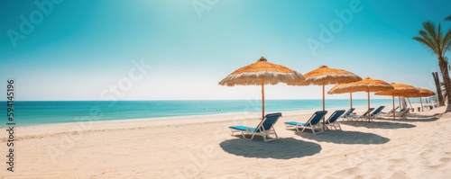 Photo Summer Chairs and umbrellas on tropical sea and beach with blue sky background