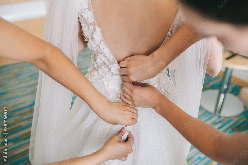 Awesome bride's wedding preparations and wedding dress