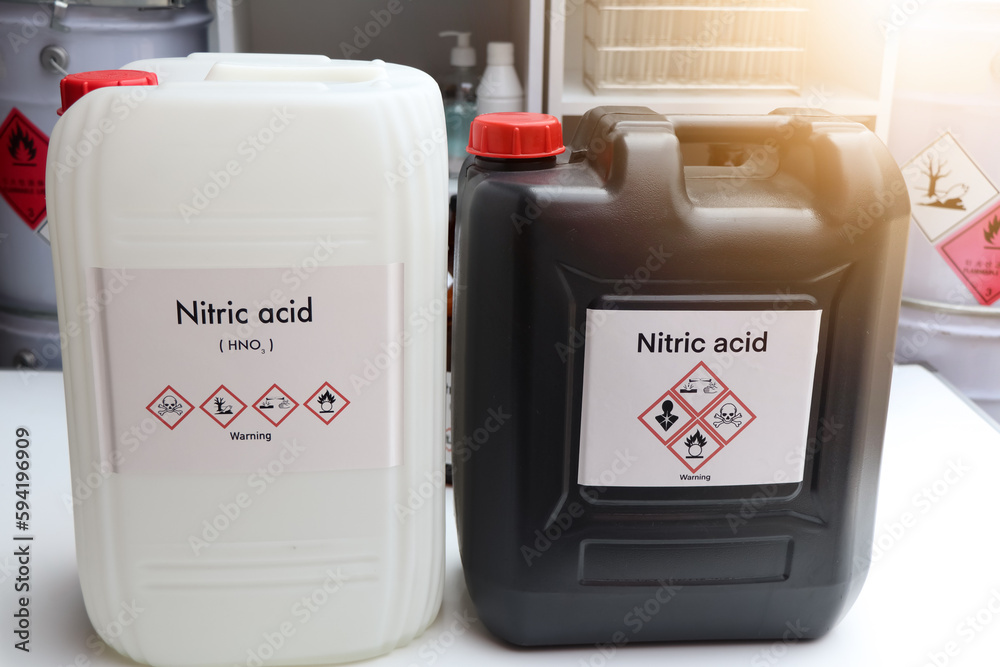 Nitric acid, Hazardous chemicals and symbols on containers Stock 写真
