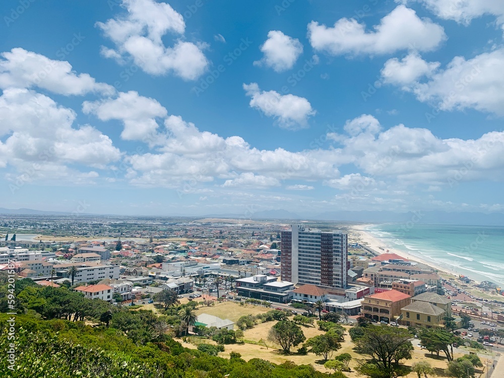 Obraz premium Scenic View of Muizenberg town, False Bay, Cape Town
