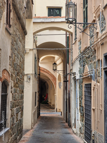 Foto narrow streets of noli medieval village liguria italy