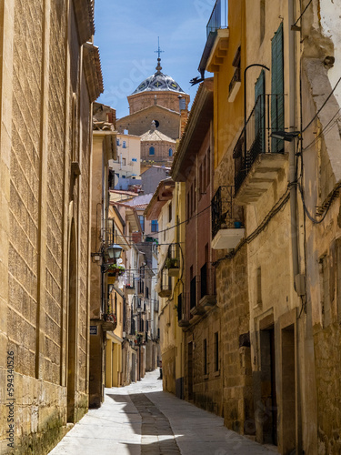 Paseando por las calles de Alcañiz (Teruel-España) photo