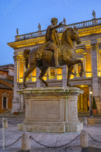 Denkmal von Marc Aurel auf dem Capitolhügel in Rom 503623 photo