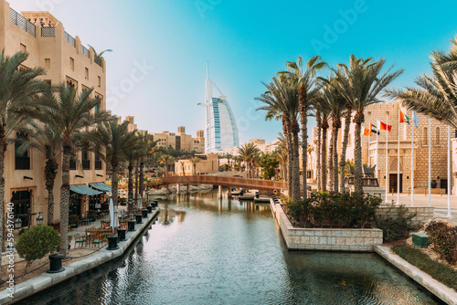Fotografie, Obraz View of hotel Burj Al Arab from Madinat Jumeirah