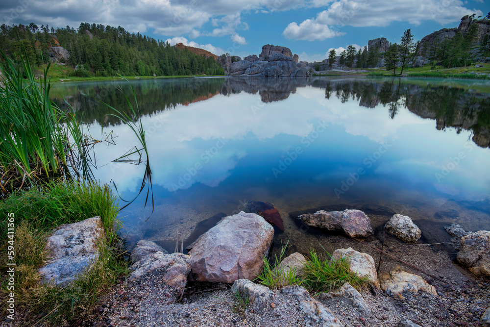 Fototapeta premium Lake Sylvan in Black Hills of South Dakota, Custer State Park