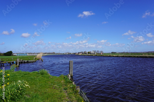 Blick auf einen Kanal in der N  he von Lisse in Holland