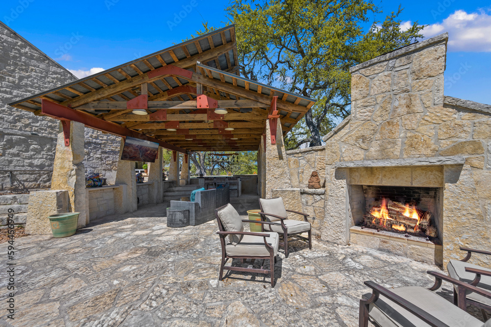 Obraz premium patio with a fireplace