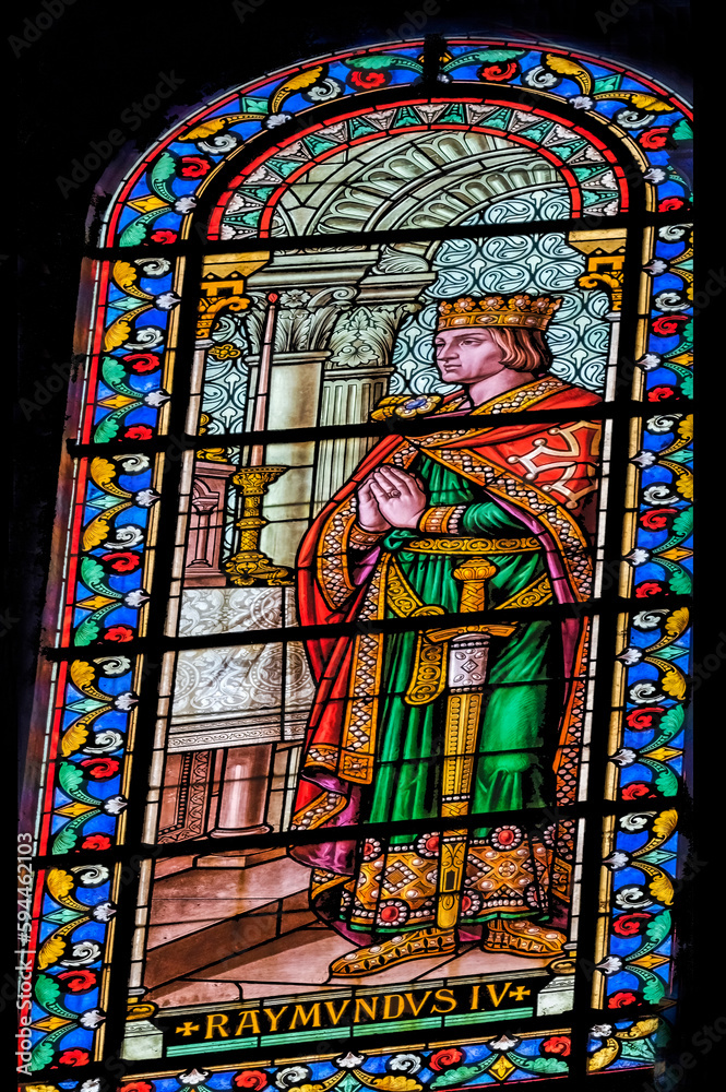 Raymond IV Toulouse stained glass, Nimes Cathedral, Gard, France. Raymond IV Toulouse Leader First Crusade 1100 AD