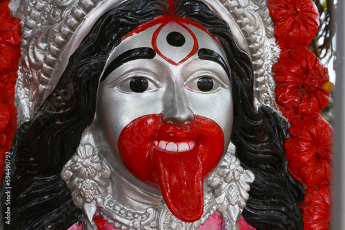 Fotografía Portrait of the Hindu goddess Kali with her red tongue hanging out
