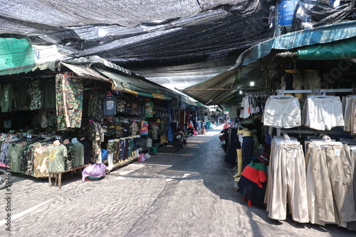 タイ　バンクロンルック国境市場