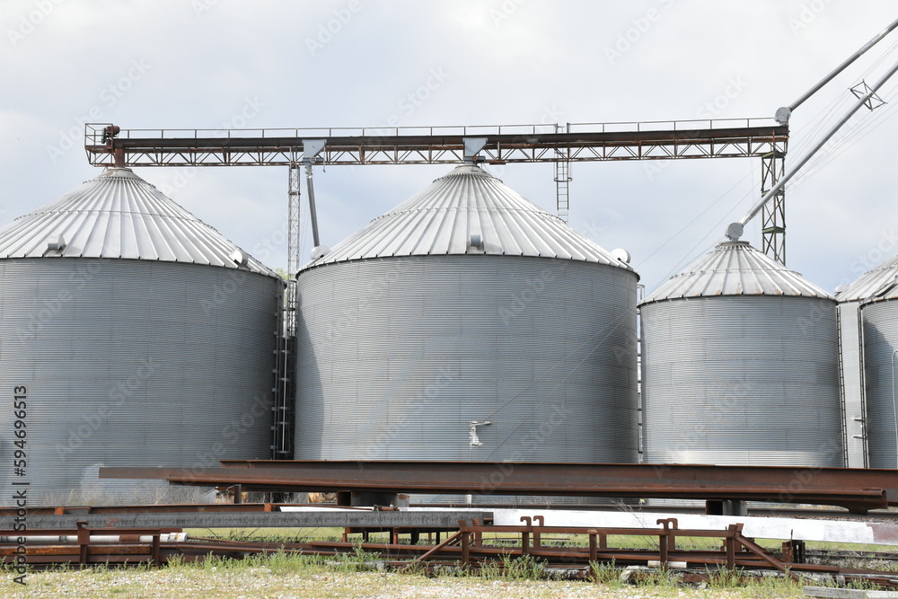 Obraz premium Grain Bins