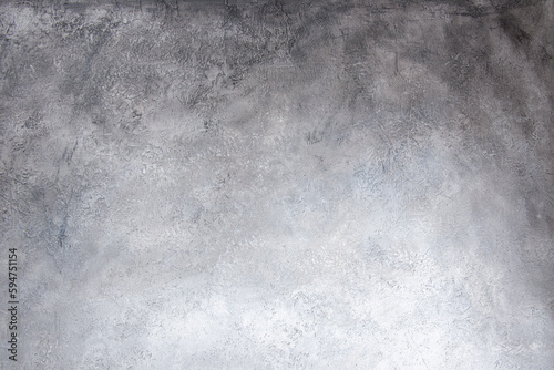 Horizontal view of white light on gray distressed isolated background