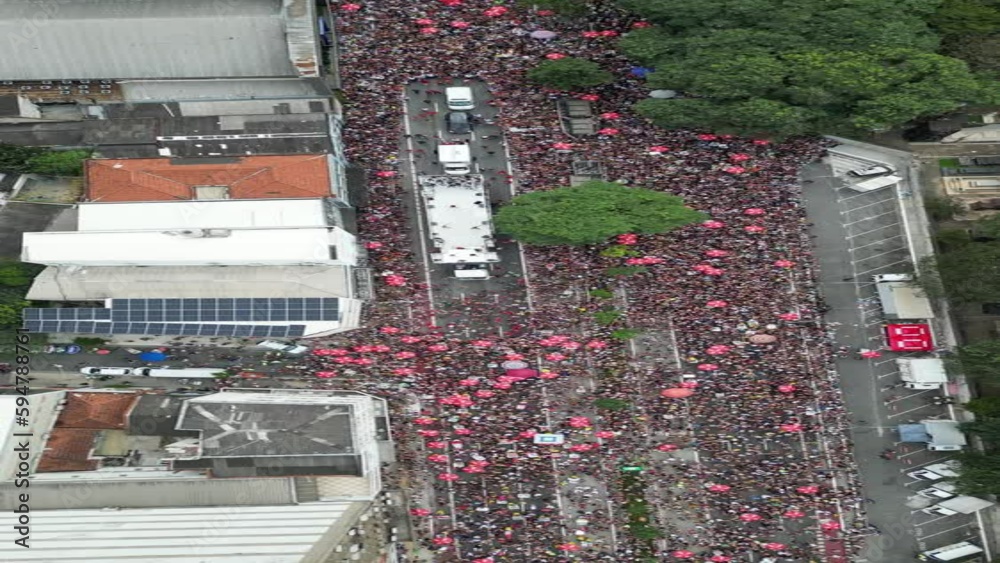 Consolação Rua Avenida Centro São Paulo Carnaval Paulista Bloco Bloquinho Trio Elétrico Folia Folião Festa Festas Cemitério Prédios Paisagem Céu Fevereiro Festas Árvores Urbano Urbanismo Pessoas Drone