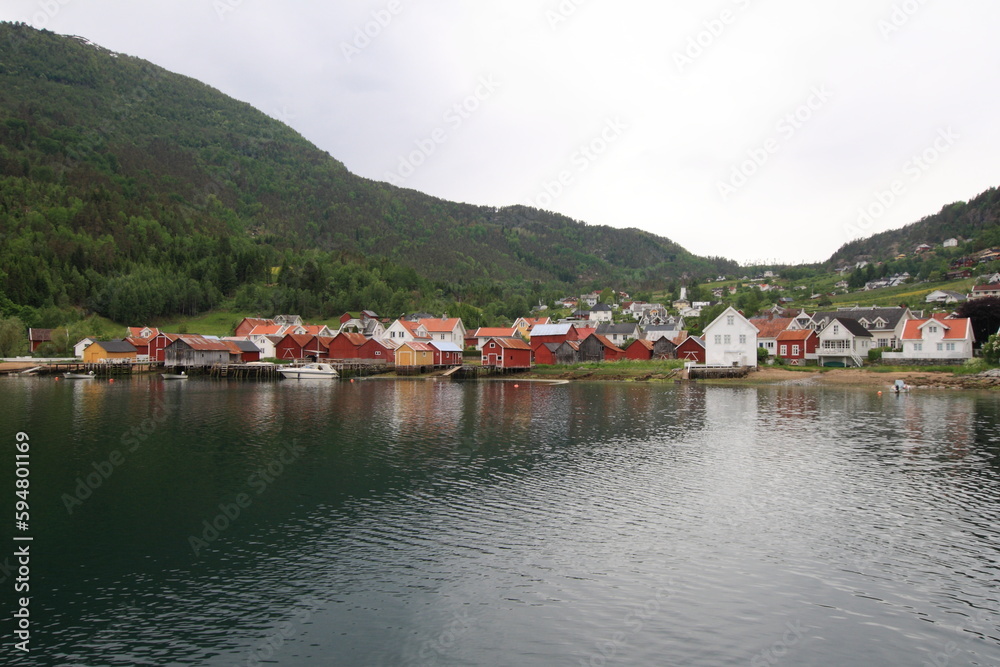 Solvorn, LUSTERFJORD Solvorn, LUSTERFJORD