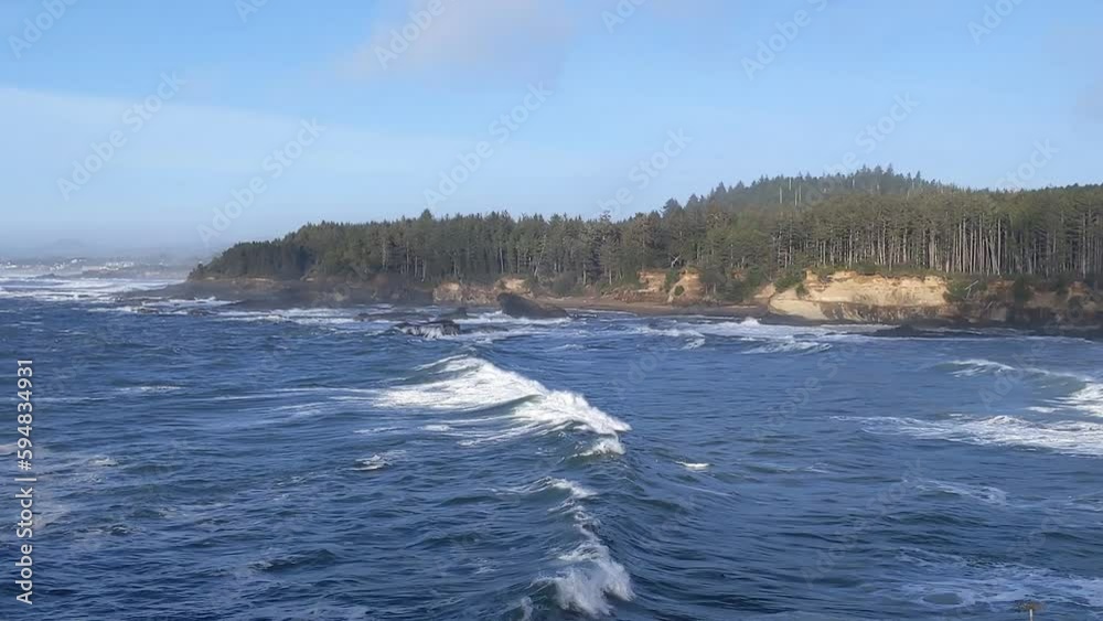 Waves crashing along the Oregon coast Waves crashing along the Oregon coast