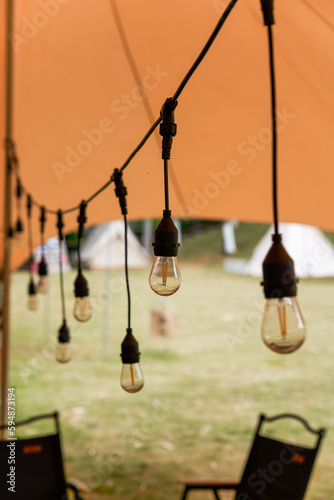 Incandescent lighting system for outdoor camping