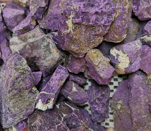 purpurite mineral texture photo