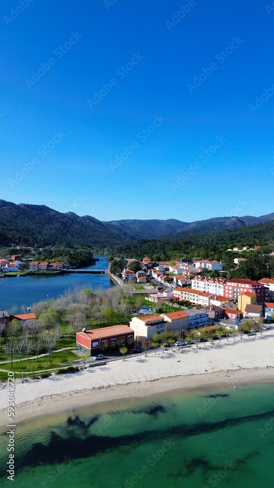 Foto en la playa con dron, geniales vistas y colores de Galicia