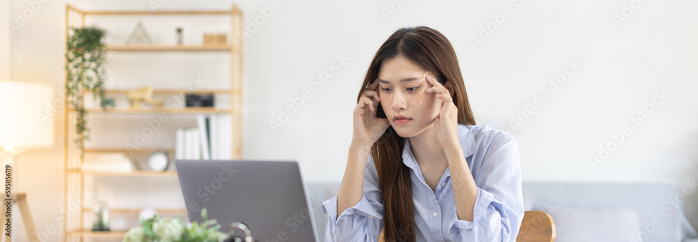 Φωτογραφία Young woman stressed or worried about doing a wrong job, Despair or disappointment, Sad feeling, Suffering, Desperate, Hopeless, Fail, disastrous, bankrupt, Scared, panicky, Failure of life